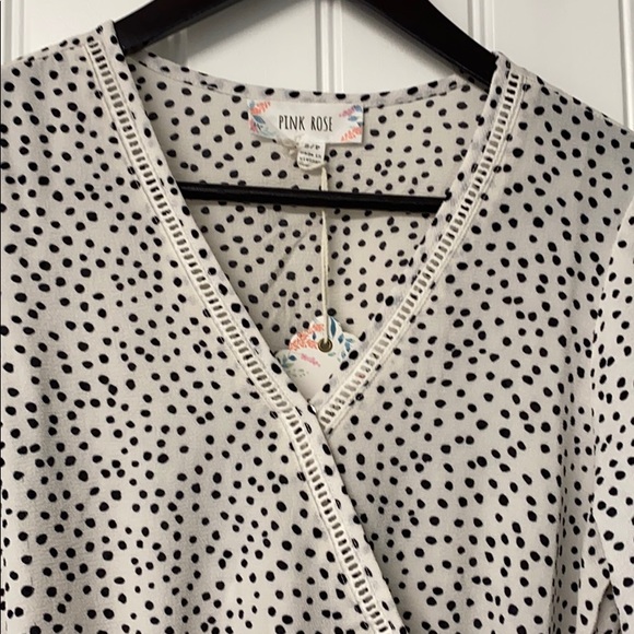 Black & White Polka Dot Crossover SS Blouse, S - Picture 2 of 6